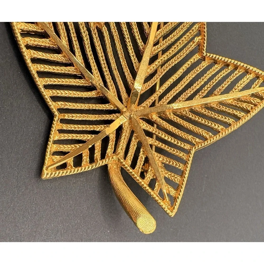 BSK vintage leaf